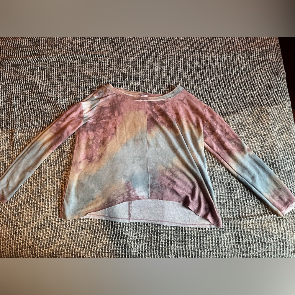 Women’s Long Sleeve Shirt